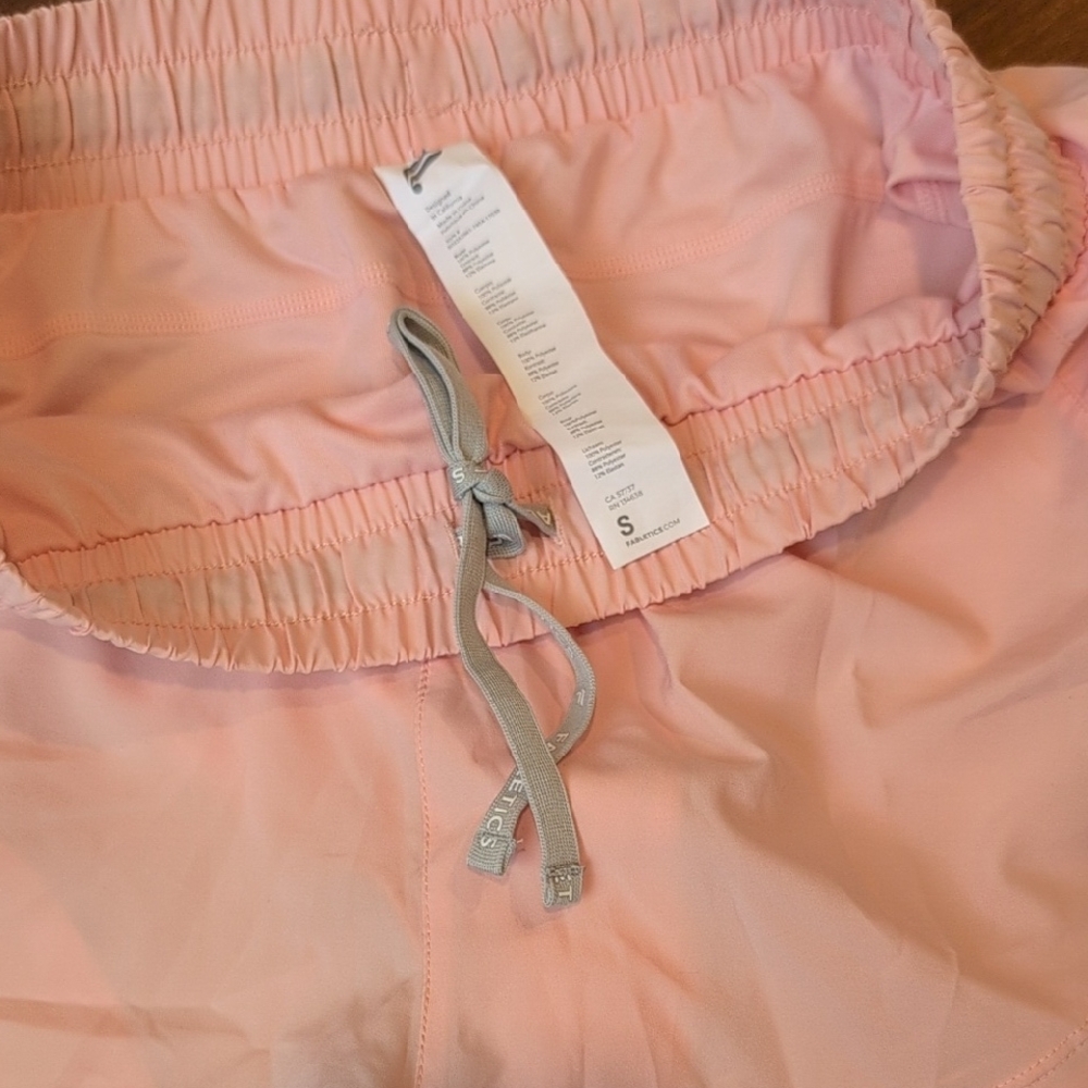 🌴Fabletics Blush Activewear Set - Picture 7 of 8
